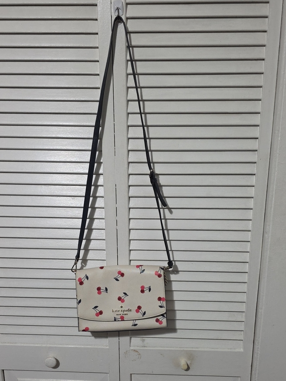 KATE SPADE CARSON CHERRY CONVERTIBLE CROSSBODY NWOT